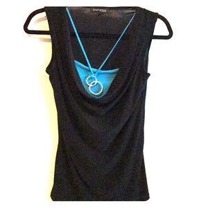 Sleeveless top with necklace